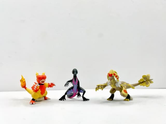 Magmar, Salazzle, Kommo-o