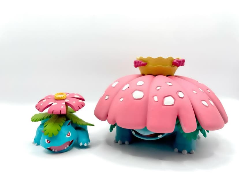 Venusaur — Gigantamax Venusaur tamaña “Takara Tomy “
