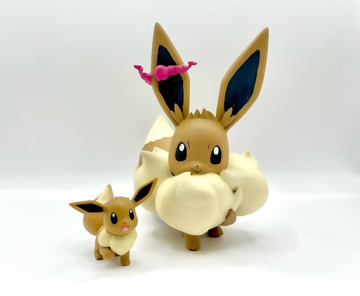 Eevee Gigantamx Eevee tamaño Takara Tomy (Hyper Sizes)