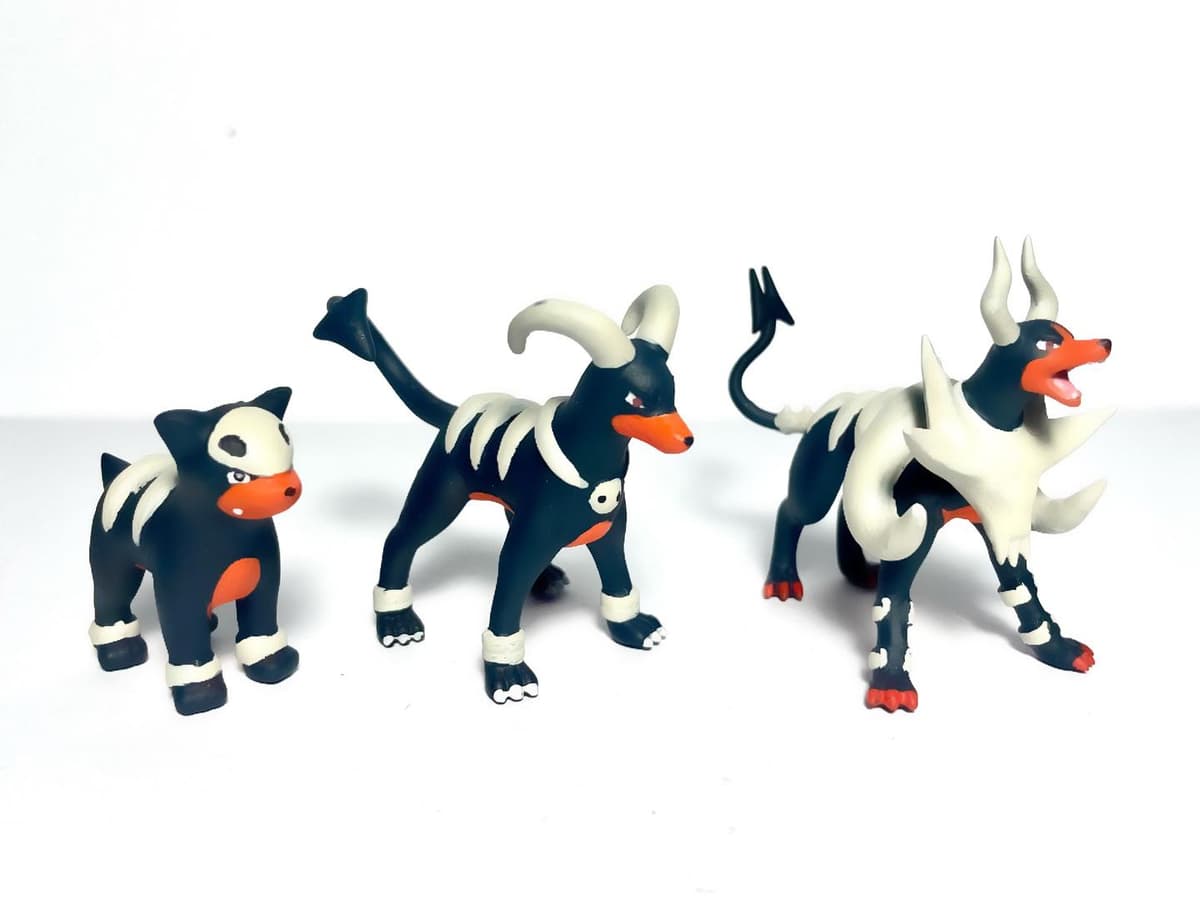 Houndoom Línea Houndoom tamaño “Takara Tomy “