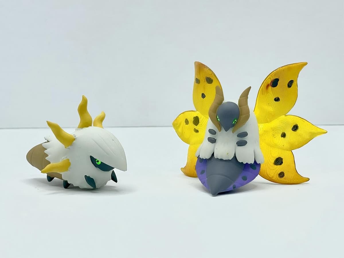 Volcarona Línea Volcarona shiny tamaño “Takara Tomy “