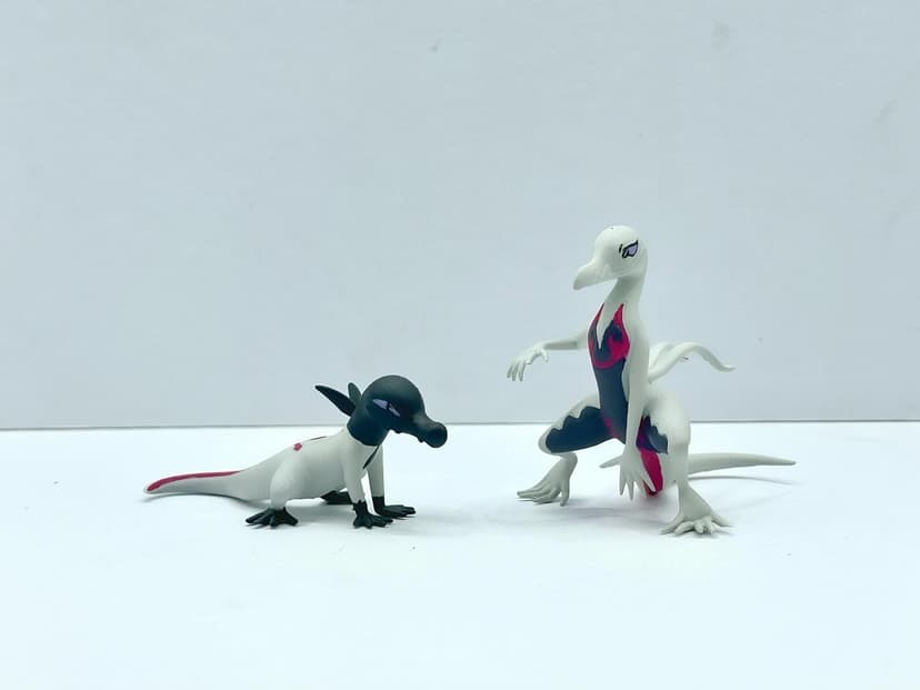 Salazzle — Línea Salazzle shiny tamaño “Takara Tomy”