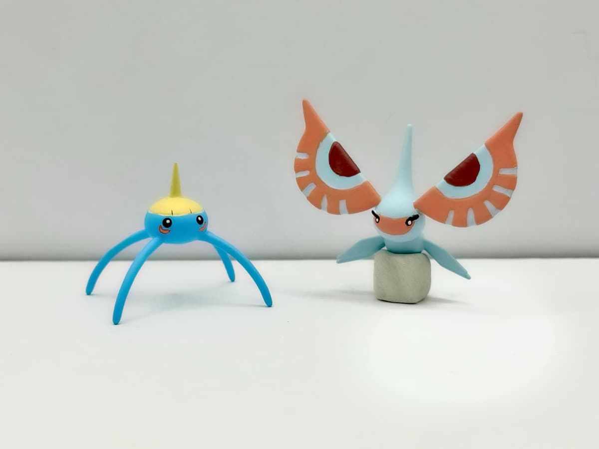 Masquerain Línea Masquerain tamaño “Takara Tomy “