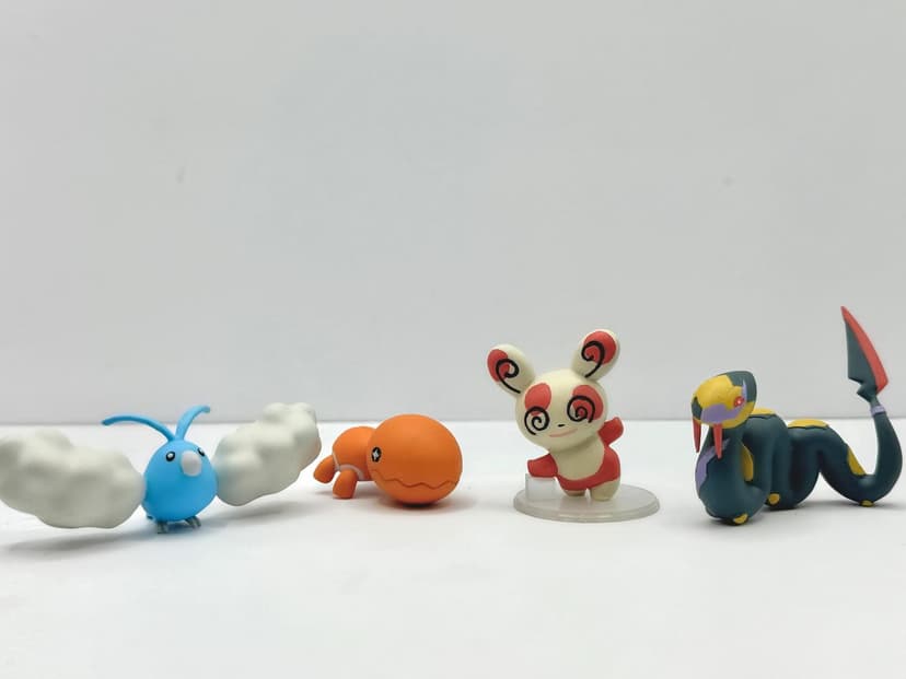 Swablu — Swablu, Tranpich, Spinda &Seviper tamaño “Tomy “