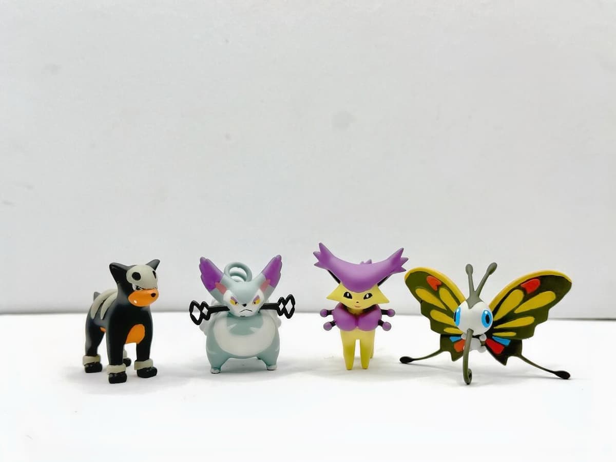 Houndour Houndour, Purugly, Delcatty & Beautifly tamaño “Tomy “