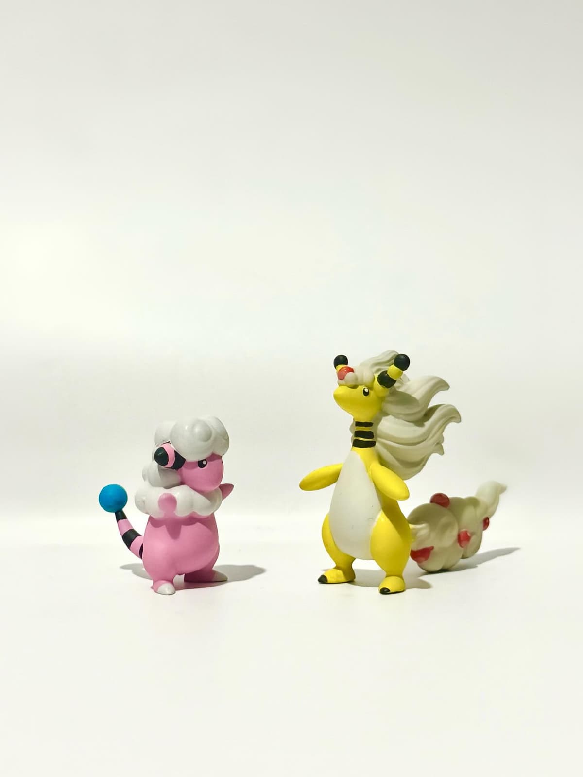 Flaaffy Flaaffy & Mega Ampharos tamaño tipo “Tomy “