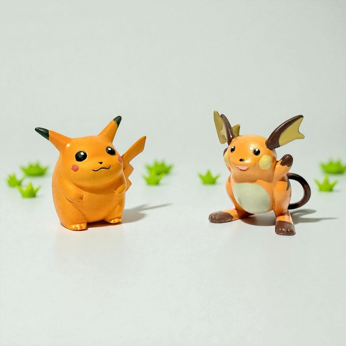 Raichu Repinta de línea evolutiva de Raichu en Shiny de “Takara Tomy “