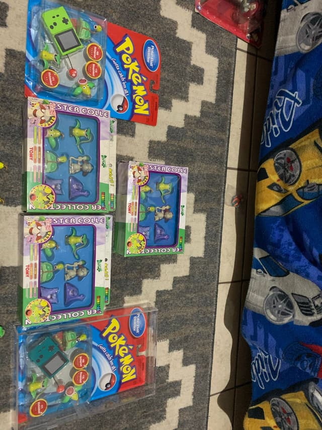 Bellsprout, Weepinbell, Victreebel · Monster Collection / Poké Ball Blaster · green + teal blaster variants