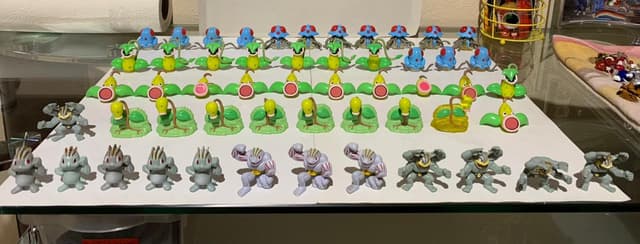 Vileplume, Victreebel, Weepinbell, Bellsprout +3 · Monster Collection · one Weepinbell/Bellsprout in yellow alt-color base