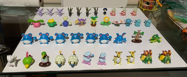 Espeon, Umbreon, Murkrow, Corsola +19 · Monster Collection