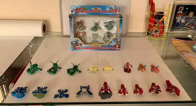 Rayquaza, Jirachi, Deoxys, Kyogre +4 · The Legendary Collection (boxed set)