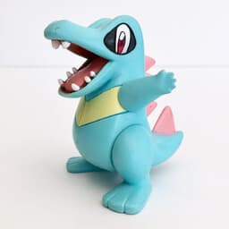 Totodile Series Two · Basic Figure W2