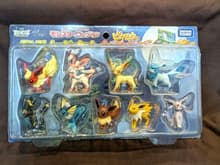 Caja 3 · Eevee & Vaporeon & Jolteon & Flareon & Espeon & Umbreon & Leafeon & Glaceon & Sylveon