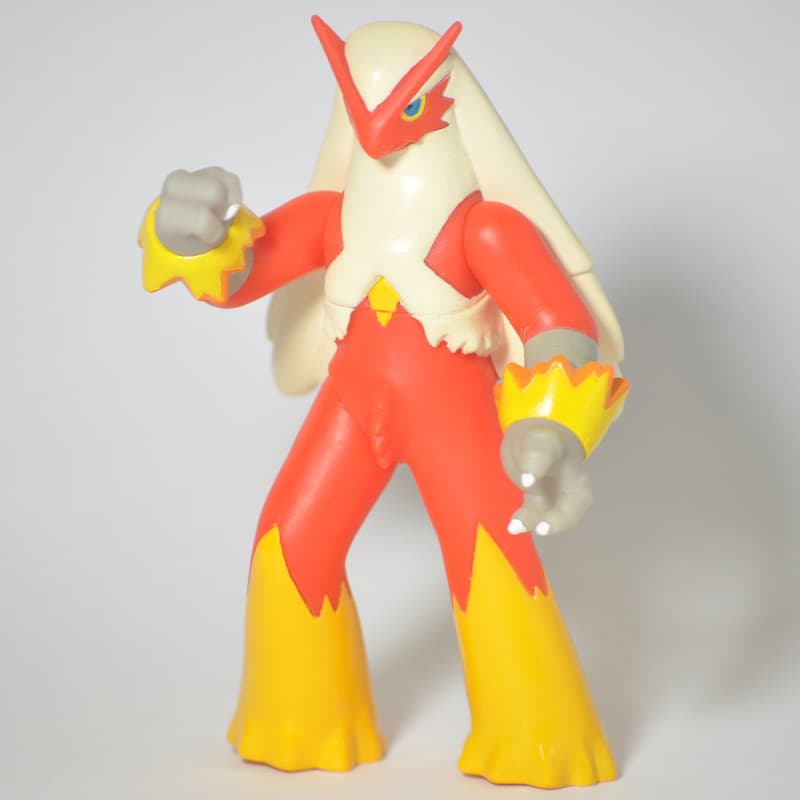 Blaziken Pokémon Kids DX