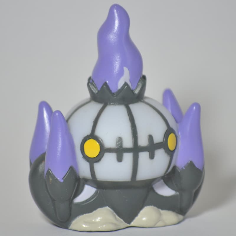 Chandelure Attack Pose Pokémon Kids BW 2
