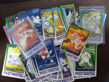 Cartas coleccionables (NO el TCG oficial) — foto de referencia 4