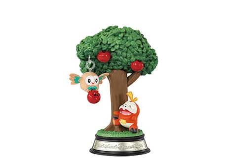 Rowlet with Fuecoco
