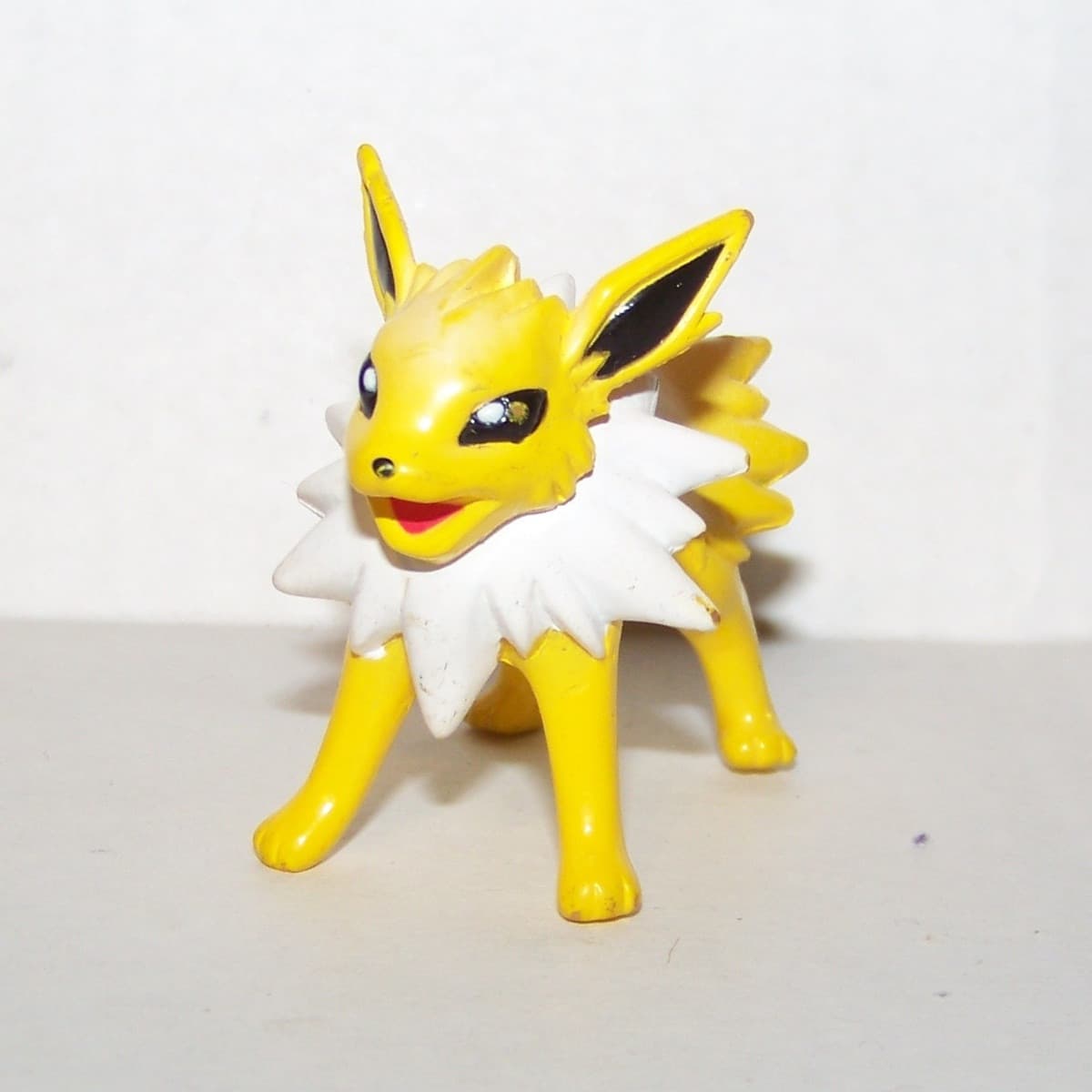 Jolteon Standard