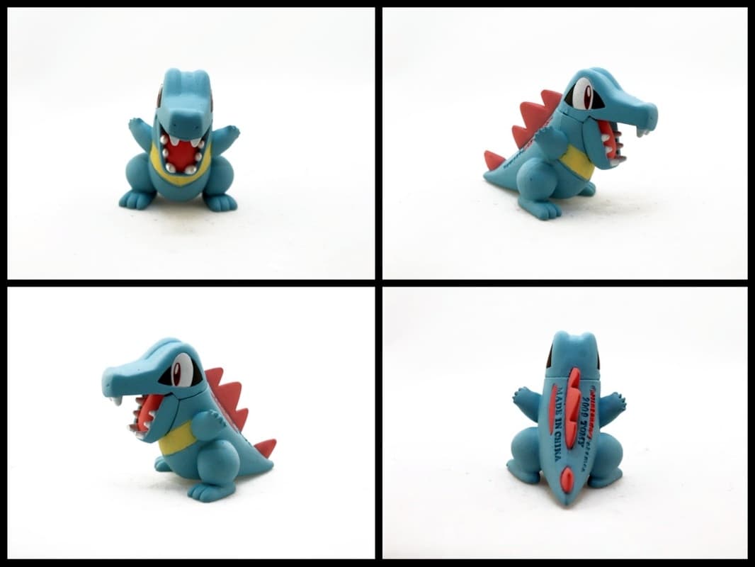 Totodile Matte Alternative Pose